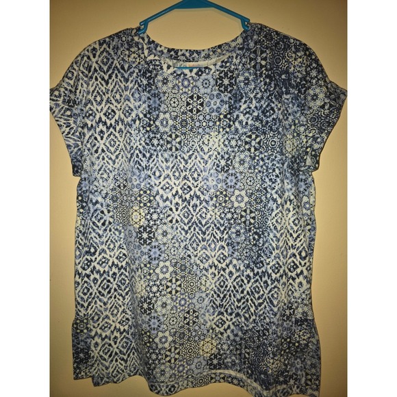 LuLaRoe Tops - LuLaRoe Irma Tunic Top Womens Small Blue White Geometric Mosaic Short Sleeve S